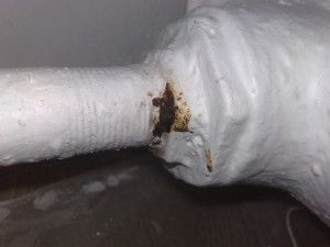 Corrosion most often occurs at the joints of the pipeline with the radiator
